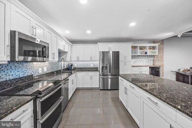 Silo Point unit 921, Baltimore, MD 21230 - photo 3