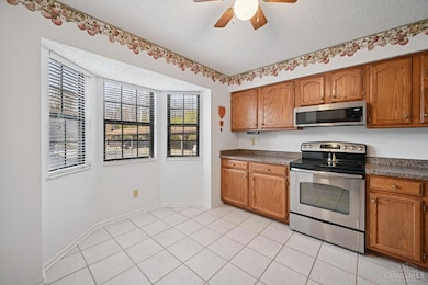 10667 Montgomery Rd, Cincinnati, OH 45242 - photo 4