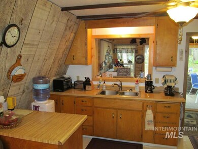 45 Blue Spruce Ln, Cascade, ID 83611 - photo 7