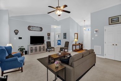 7-web-or-mls-3904 Sunningdale Way-7