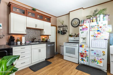 46 Kitchen