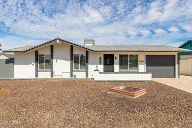 FRONT VIEW -4
