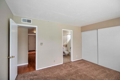 659 W Gro-016-019-IMG 9267-MLS_Size
