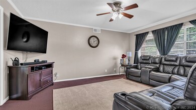 825 Pershing Dr W, Ardmore, OK 73401 - photo 3