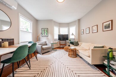 96 Banks St unit 1, Cambridge, MA 02138 - photo 2