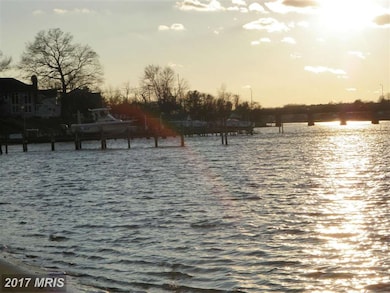 8404 Echo Dr, Pasadena, MD 21122 - photo 4