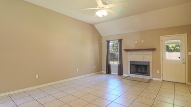 2258 Rue Palafox-115