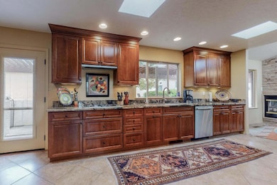 unlisted-address, Albuquerque, NM 87111 - photo 5