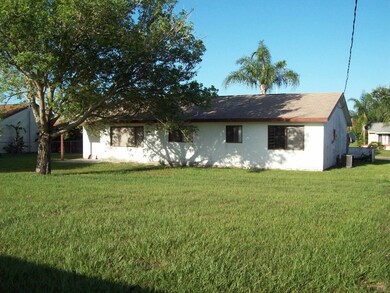 118 Crawford Dr, Sebastian, FL 32958 - photo 5