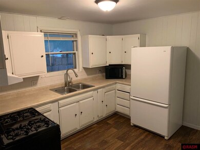 1319 N Broad St, Mankato, MN 56001 - photo 3