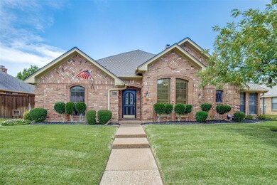 3825 Edgewater Dr, Bedford, TX 76021 - photo 4