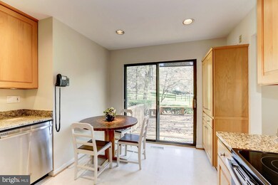 14917 Talking Rock Ct, North Potomac, MD 20878 - photo 7