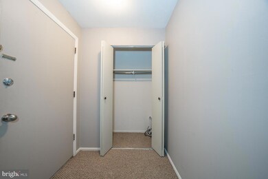 762 Putnam Blvd unit 32B, Wallingford, PA 19086 - photo 3