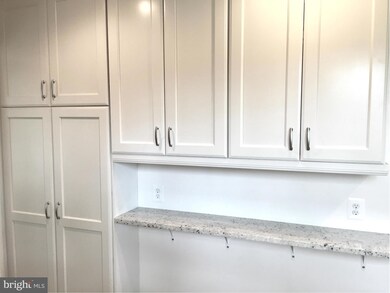 2134 Greenwich St, Falls Church, VA 22043 - photo 6