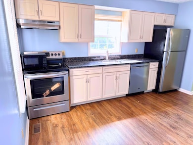 1956 Cypress St, Paris, KY 40361 - photo 4