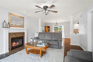 8 Castleton Dr, Cranston, RI 02921 - photo 5