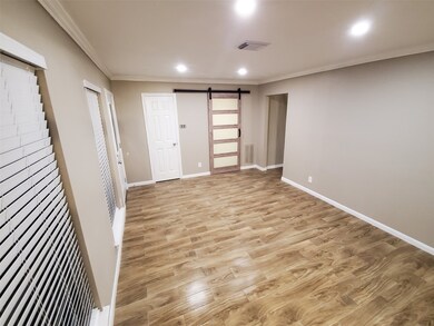 6026 Lawn Ln, Houston, TX 77088 - photo 6