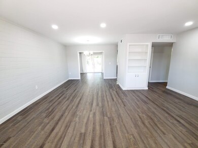 9930 W Crosby Cir S, Sun City, AZ 85351 - photo 3