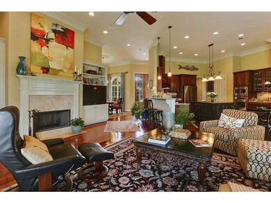 Den/Family/Great Room. What a great room to entert