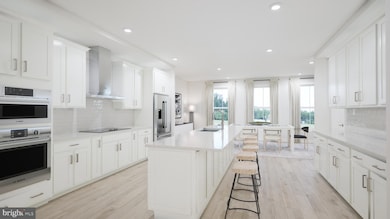 13740 Aviation Place, Herndon, VA 20171 - photo 2