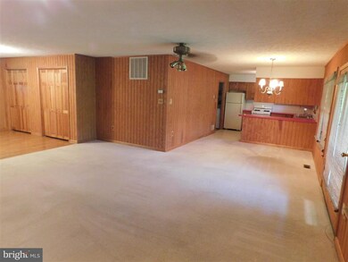 195 Placid Rd, Colonial Beach, VA 22443 - photo 2