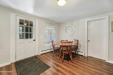 20 Dining Room