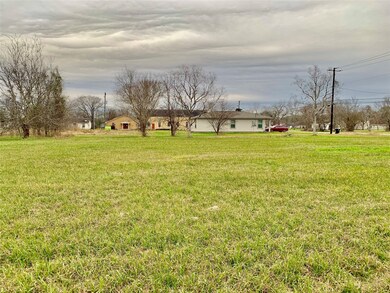 2520 Avenue B, Bay City, TX 77414 - photo 3