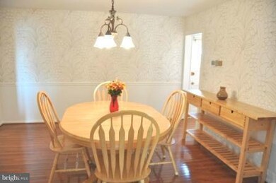 920 Montgomery St, Laurel, MD 20707 - photo 6