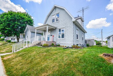 604 E Auglaize St, Wapakoneta, OH 45895 - photo 2