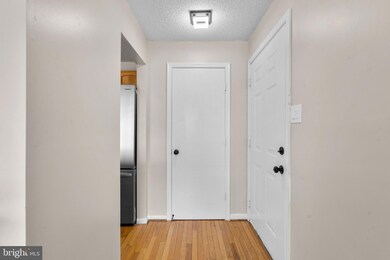 14104 Valleyfield Dr unit 8, Silver Spring, MD 20906 - photo 5