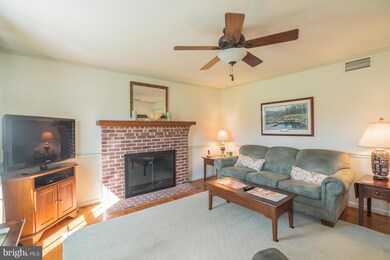 13805 Darnestown Rd, Gaithersburg, MD 20878 - photo 6