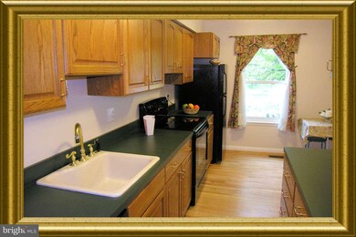 6450 O'Hara Court Dr, Springfield, VA 22152 - photo 4