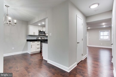 1981 Mayflower Dr, Woodbridge, VA 22192 - photo 4