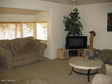 LARGE GREAT ROOM
