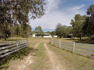 525 E Brandon St, Hernando, FL 34442 - photo 2