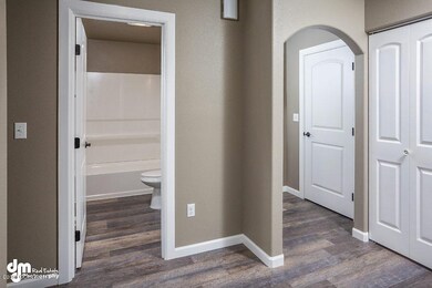 Entry_DMD_0751-SMALL