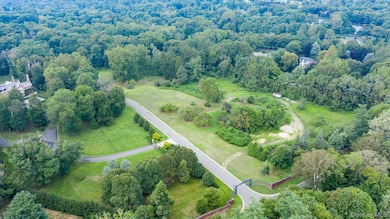 0 Maple Crest Dr, Old Westbury, NY 11568 - photo 4