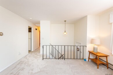 10 Daniel St, Rensselaer, NY 12144 - photo 4