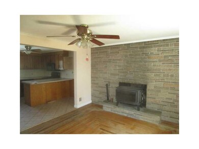 182 Baxter St, Pawtucket, RI 02861 - photo 4
