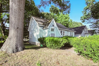 42 Godfrey St, Groton, CT 06340 - photo 2