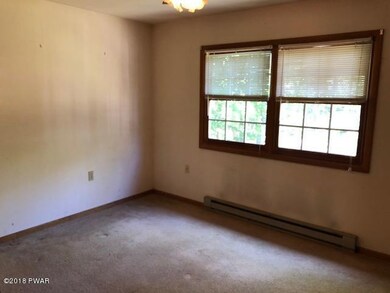 270 Hummingbird Trail, Bushkill, PA 18324 - photo 7