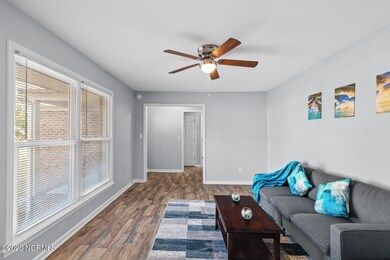 102 Creighton Dr, Jacksonville, NC 28546 - photo 6