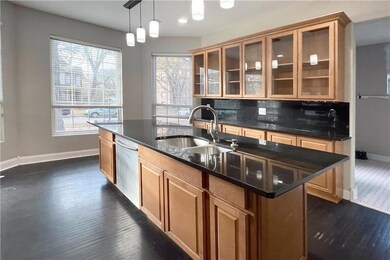 1021 26th St, Des Moines, IA 50311 - photo 6