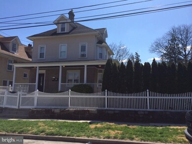 105 S Fairview Ave, Upper Darby, PA 19082 - photo 2
