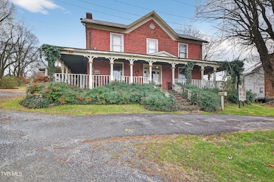 302 Front St SW, Abingdon, VA 24210 - photo 3