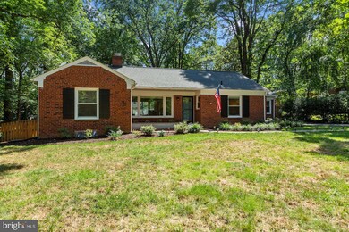 9105 Courtley Ct, Fairfax, VA 22031 - photo 4