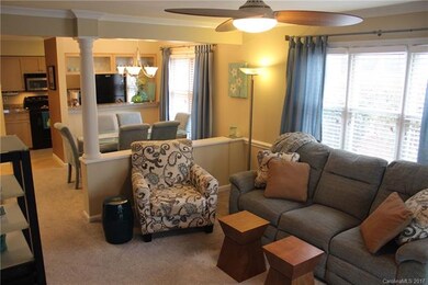 End unit facing southwest for abundant natural lig
