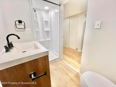 422 Emmett St unit 3, Scranton, PA 18505 - photo 4