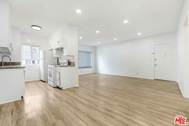 1426 S Cochran Ave unit 6, Los Angeles, CA 90019 - photo 5