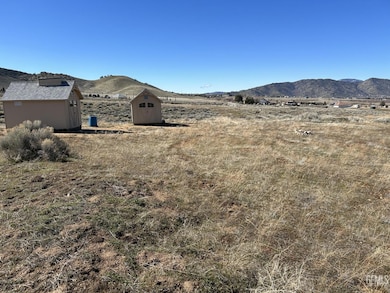 Land 5 with Storage & Well